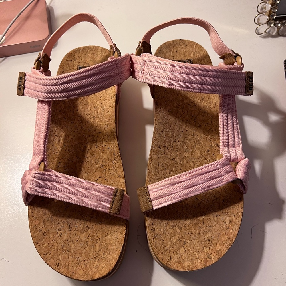 Reef Cushion Rem Hi Light Pink Sandals Size 8